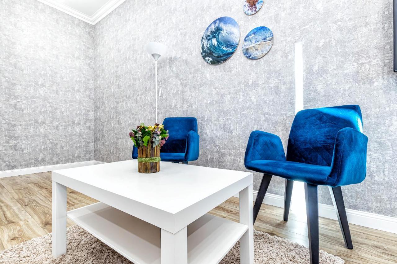 Raisson Aparthotel B172 Хан Шатыр Астана Екстериор снимка